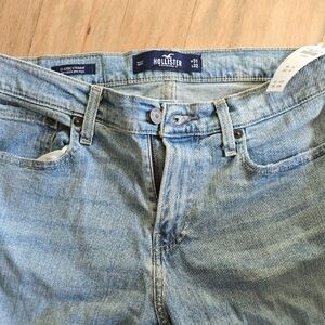 Hollister Classic Straight Epic Flex Distressed Denim Jeans. New W/tags 31/32